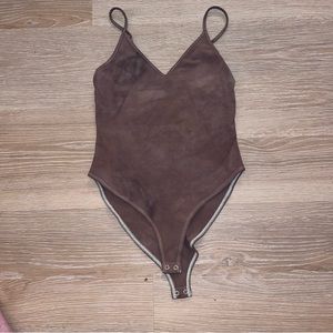 Brown v neck self dyed bodysuit forever 21